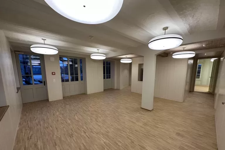 Inselspital Berne - KITA ancienne menuiserie Rénovation complète