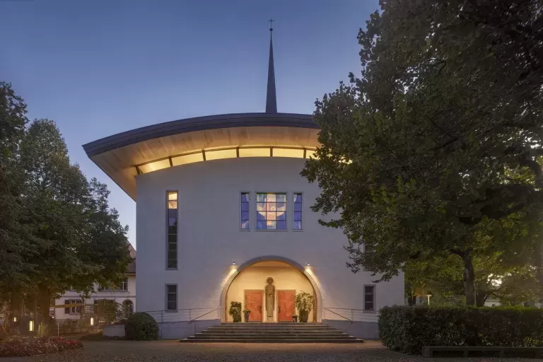 Evangelisch-reformierte Kirche Lyss Evangelisch-reformierte Kirche Lyss